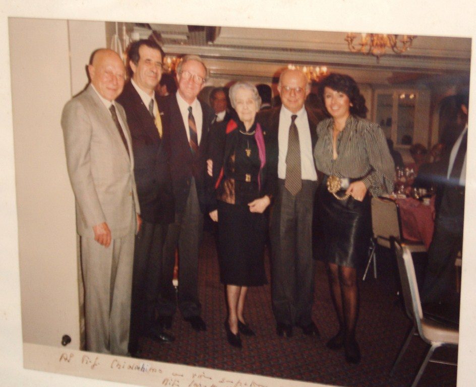 07 - A photo with Rita Levi Montalcini (Copia).JPG